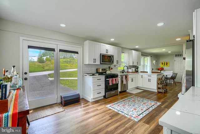 8808 LITTLEWOOD RD, Parkville, MD 21234