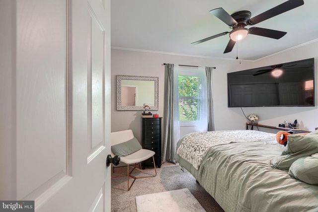 8808 LITTLEWOOD RD, Parkville, MD 21234