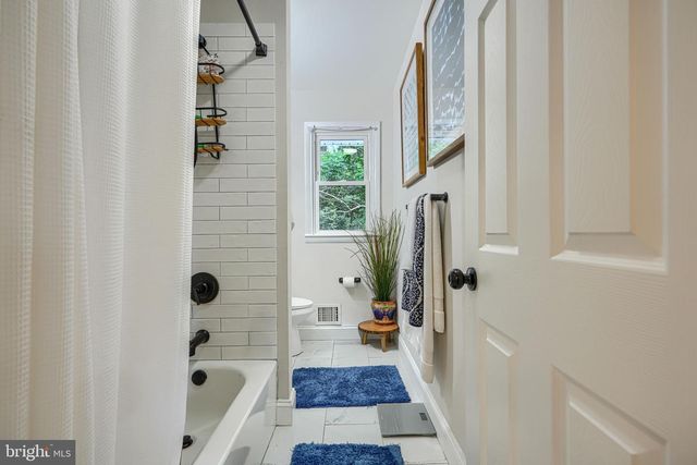 8808 LITTLEWOOD RD, Parkville, MD 21234