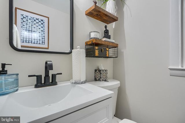 8808 LITTLEWOOD RD, Parkville, MD 21234