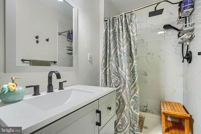 8808 LITTLEWOOD RD, Parkville, MD 21234