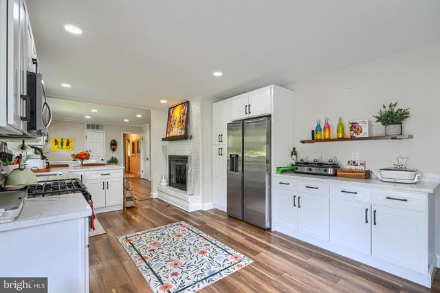 8808 LITTLEWOOD RD, Parkville, MD 21234