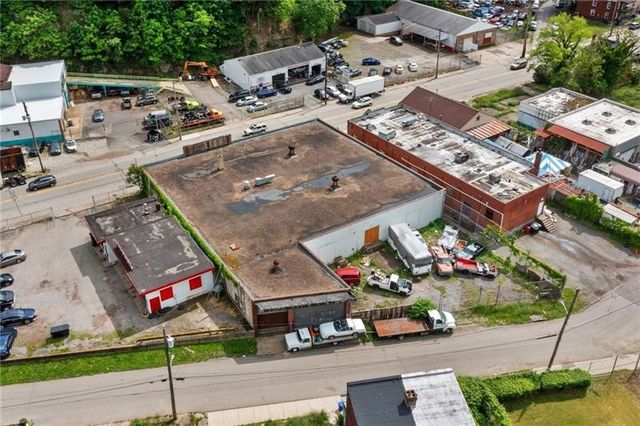 8033 Bennett Street, East Hills, PA 15221