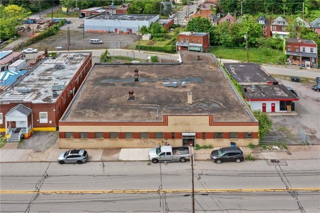 8033 Bennett Street, East Hills, PA 15221