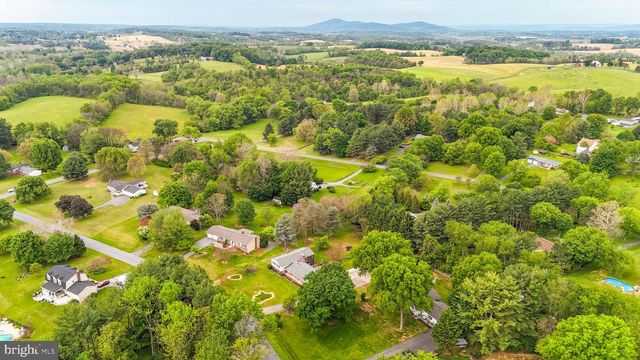 3318 LOWELL LN, Ijamsville, MD 21754