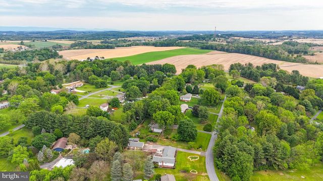 3318 LOWELL LN, Ijamsville, MD 21754