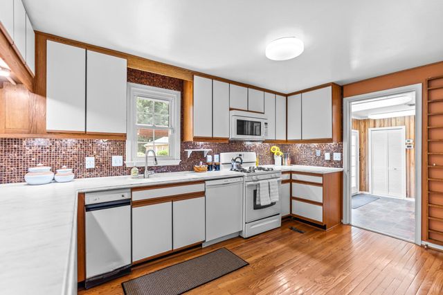 3318 LOWELL LN, Ijamsville, MD 21754