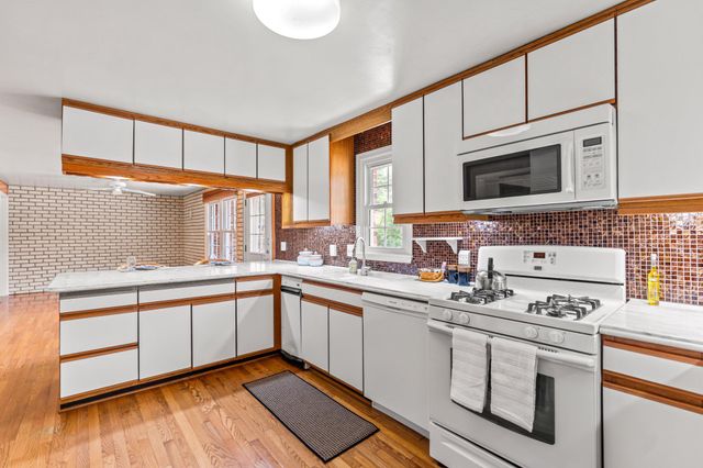 3318 LOWELL LN, Ijamsville, MD 21754