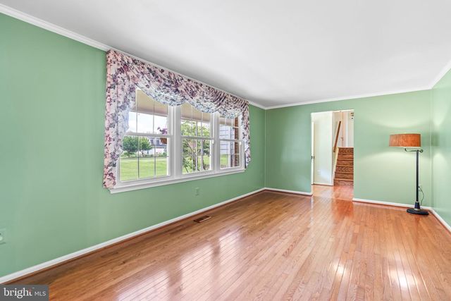 3318 LOWELL LN, Ijamsville, MD 21754