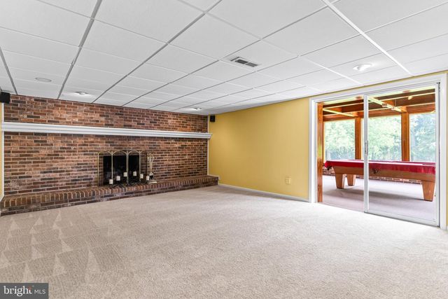 3318 LOWELL LN, Ijamsville, MD 21754