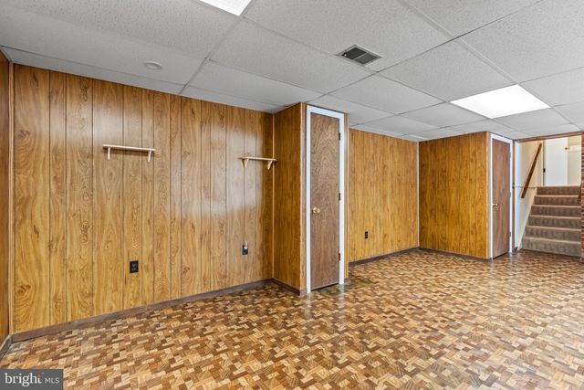 3318 LOWELL LN, Ijamsville, MD 21754