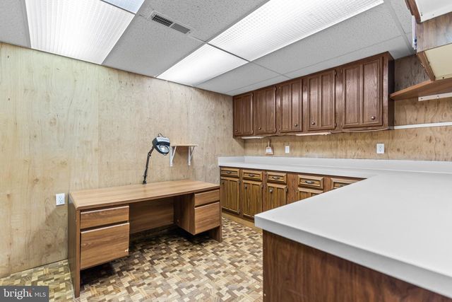 3318 LOWELL LN, Ijamsville, MD 21754