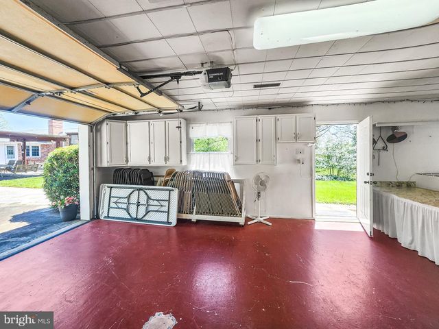 3318 LOWELL LN, Ijamsville, MD 21754