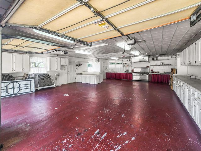 3318 LOWELL LN, Ijamsville, MD 21754
