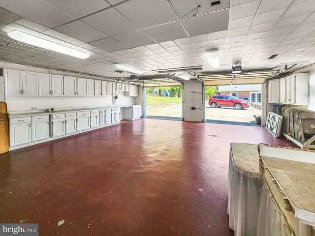 3318 LOWELL LN, Ijamsville, MD 21754
