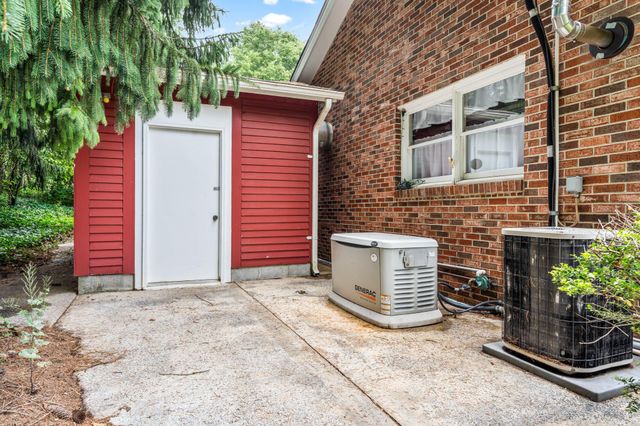 3318 LOWELL LN, Ijamsville, MD 21754