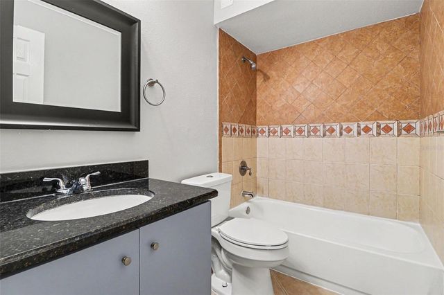 134 CORALWOOD CIRCLE, Kissimmee, FL 34743
