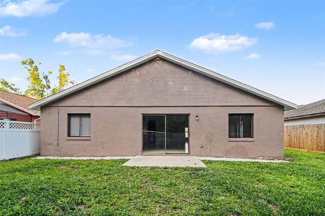 134 CORALWOOD CIRCLE, Kissimmee, FL 34743