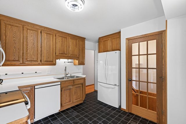194 69th Avenue NE, Fridley, MN 55432