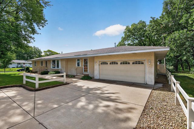 194 69th Avenue NE, Fridley, MN 55432