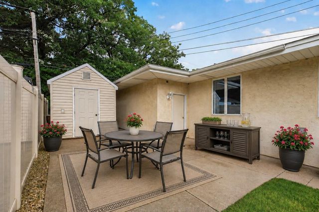 194 69th Avenue NE, Fridley, MN 55432
