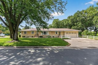 194 69th Avenue NE, Fridley, MN 55432