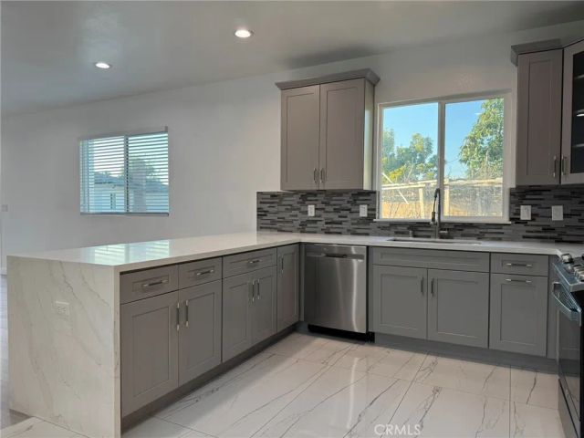 8920 Jennrich, Westminster, CA 92683