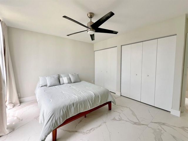 16919 N Bay Rd 911, Sunny Isles Beach, FL 33160