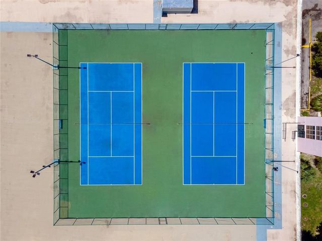 16919 N Bay Rd 911, Sunny Isles Beach, FL 33160