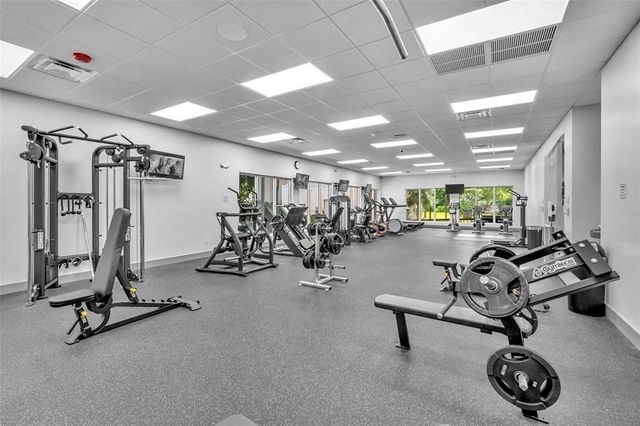 16919 N Bay Rd 911, Sunny Isles Beach, FL 33160