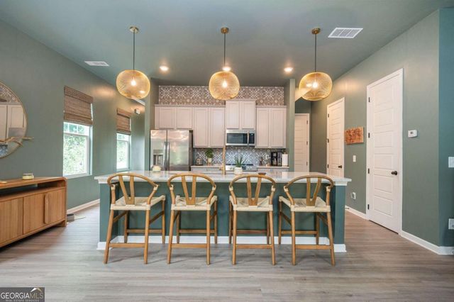 645 Everett Lane, Woodstock, GA 30188