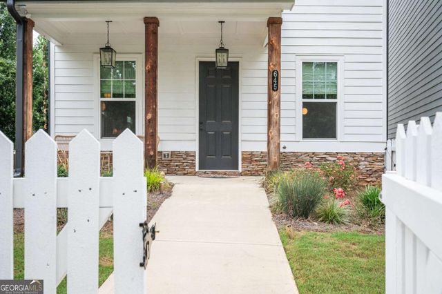 645 Everett Lane, Woodstock, GA 30188