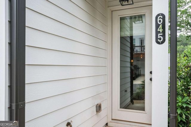 645 Everett Lane, Woodstock, GA 30188