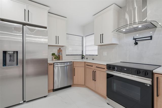 4505 WHITWORTH LANE, Tampa, FL 33624
