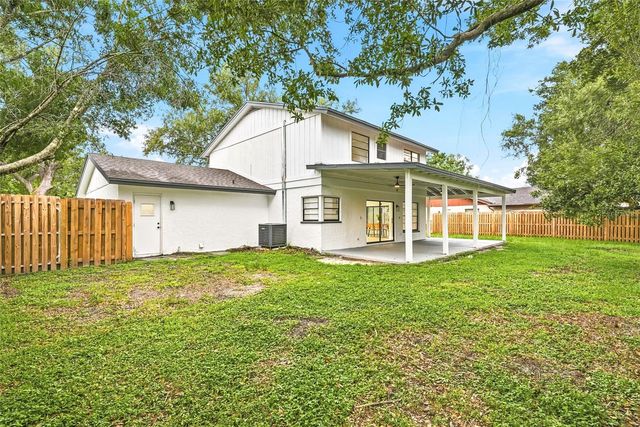 4505 WHITWORTH LANE, Tampa, FL 33624