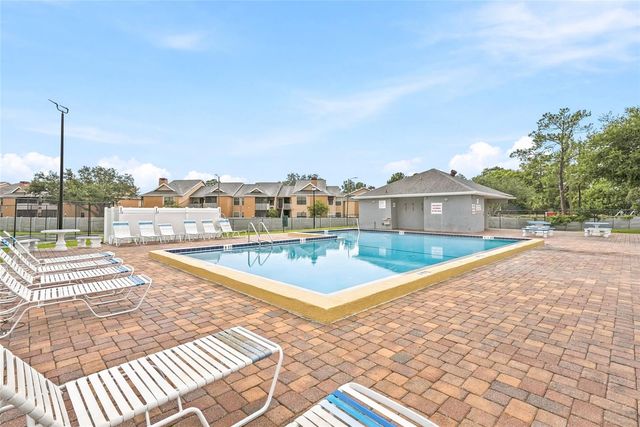 4505 WHITWORTH LANE, Tampa, FL 33624