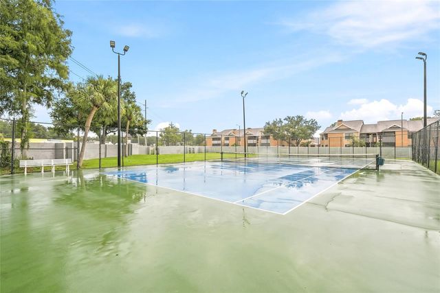 4505 WHITWORTH LANE, Tampa, FL 33624