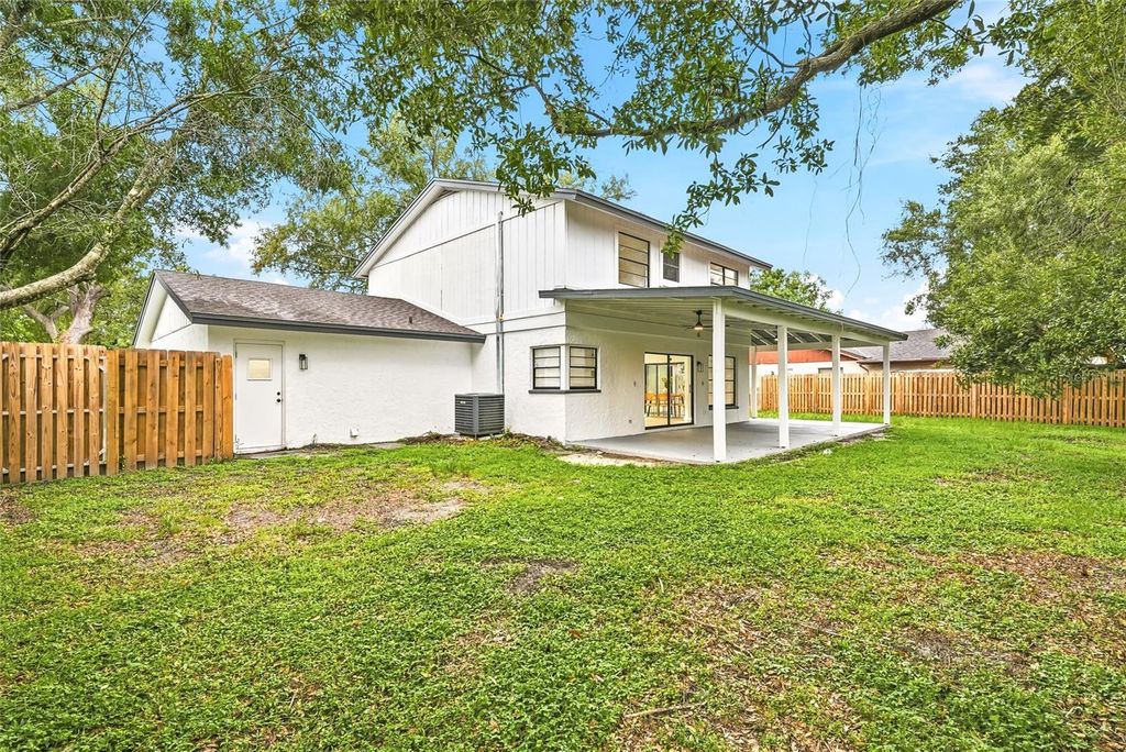 Image 39 of property listing at 4505 WHITWORTH LANE, Tampa, FL 33624