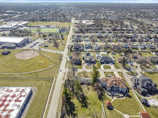 26204 Doxtator Street, Dearborn Heights, MI 48127