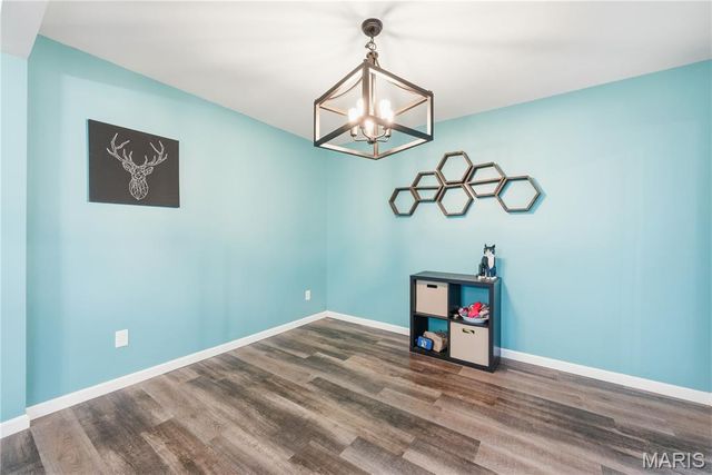 12532 Fee Fee Road, St Louis, MO 63146