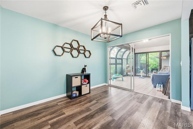 12532 Fee Fee Road, St Louis, MO 63146