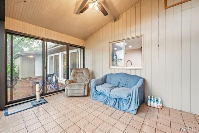 12532 Fee Fee Road, St Louis, MO 63146