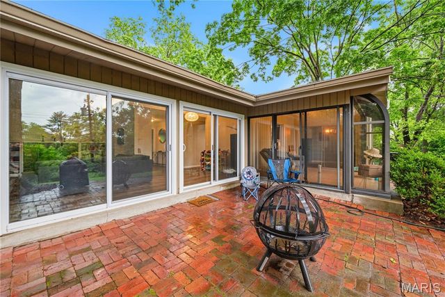 12532 Fee Fee Road, St Louis, MO 63146