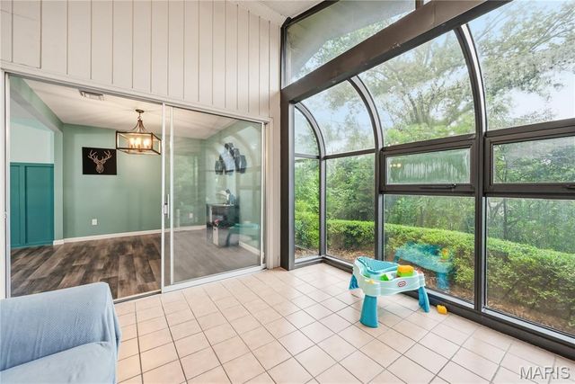 12532 Fee Fee Road, St Louis, MO 63146