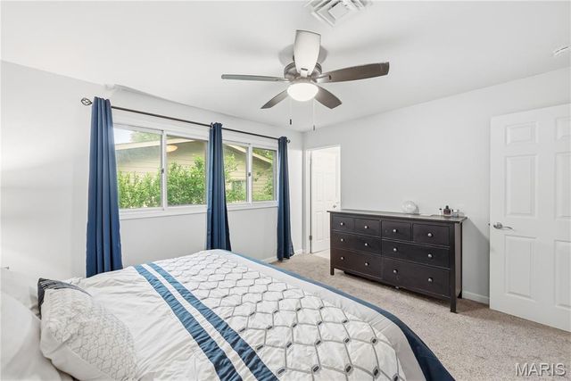 12532 Fee Fee Road, St Louis, MO 63146