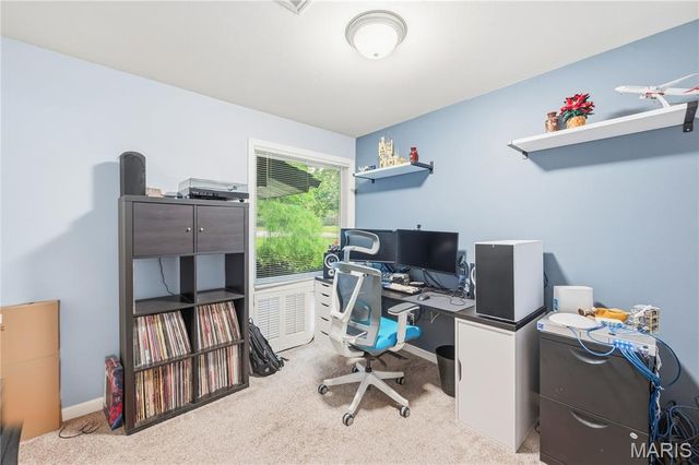 12532 Fee Fee Road, St Louis, MO 63146