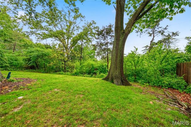12532 Fee Fee Road, St Louis, MO 63146