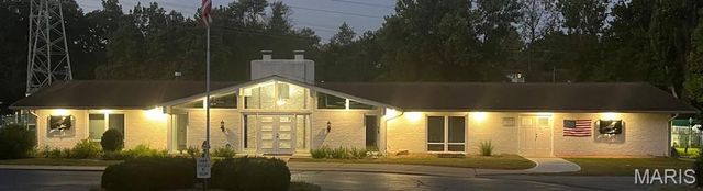 12532 Fee Fee Road, St Louis, MO 63146
