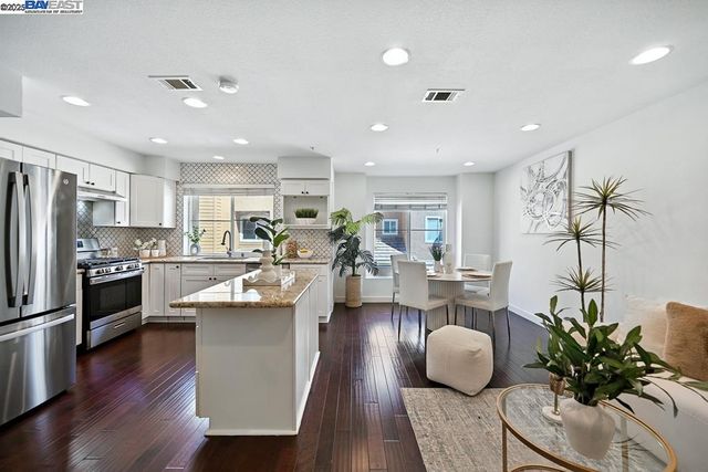 4683 Mangrove Dr, Dublin, CA 94568