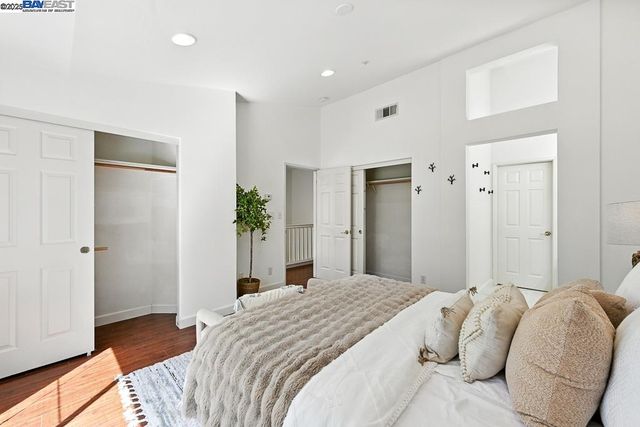 4683 Mangrove Dr, Dublin, CA 94568